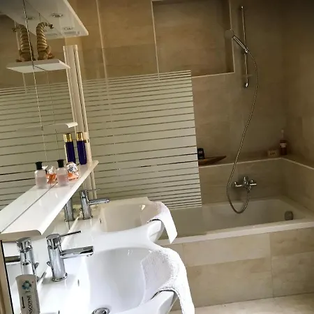 2 Boulevard De Nancy *