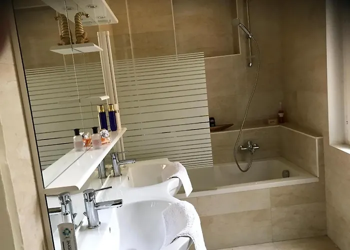 2 Boulevard De Nancy *